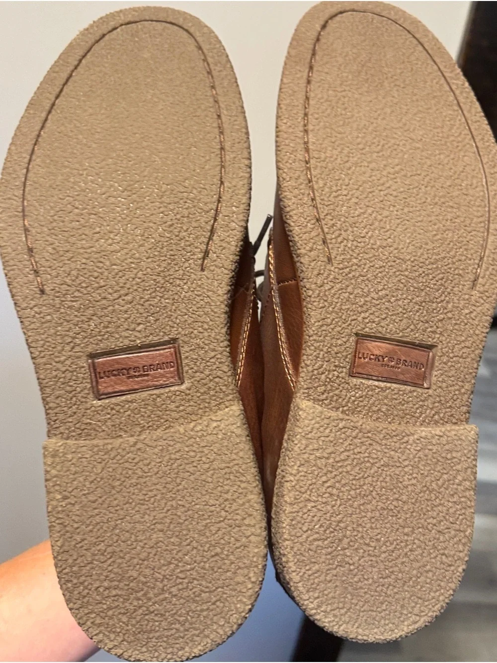 Lucky Brand staple chukka